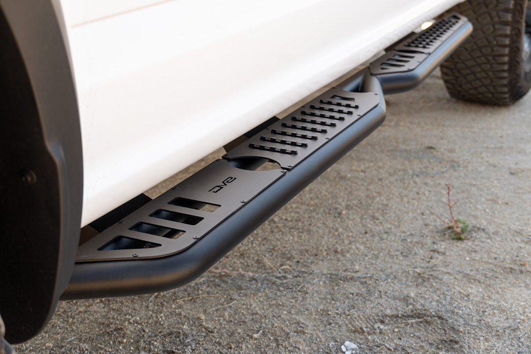 DV8 Offroad SRFF1-01 Centric Crew Cab Entry Bars