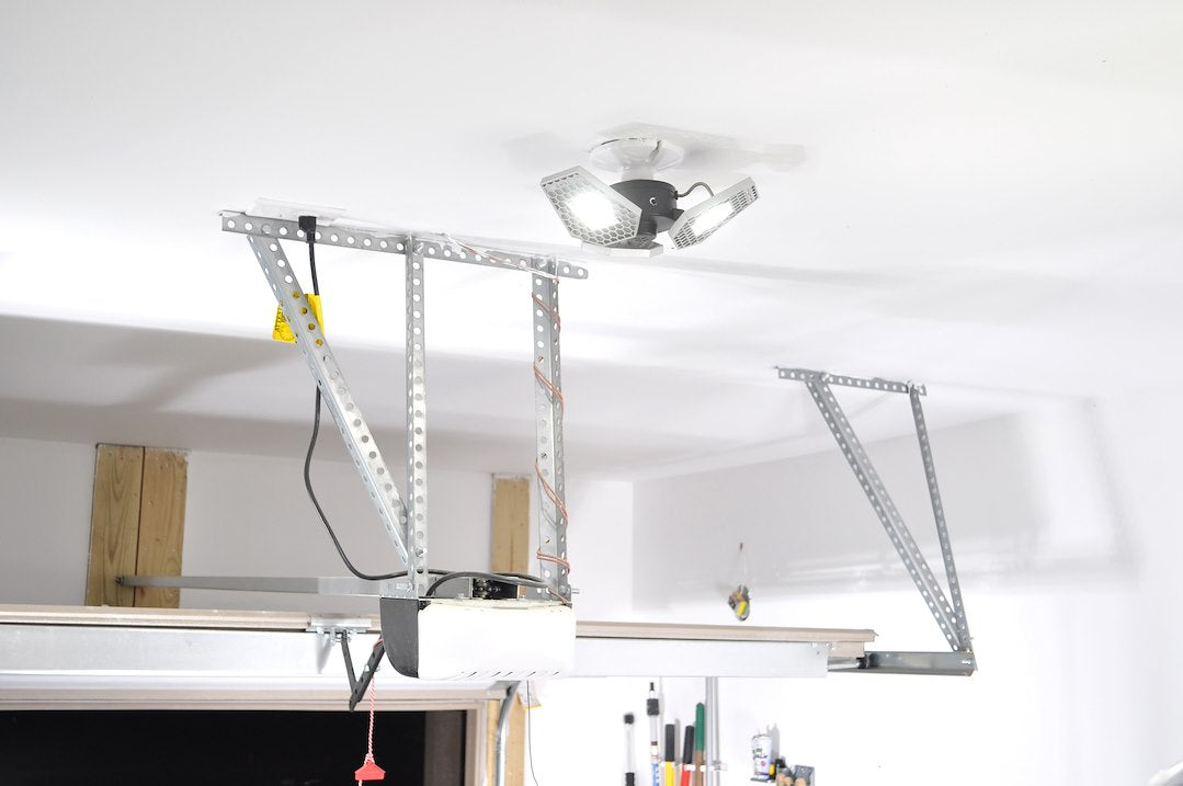 STKR Concepts 00342-2 TRILIGHT Interior LED Lamp