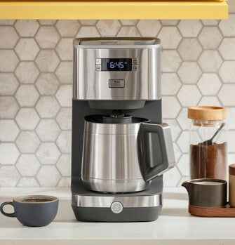 GE G7CDABSSTS 10-Cup Coffee Maker with Stainless-Steel Carafe