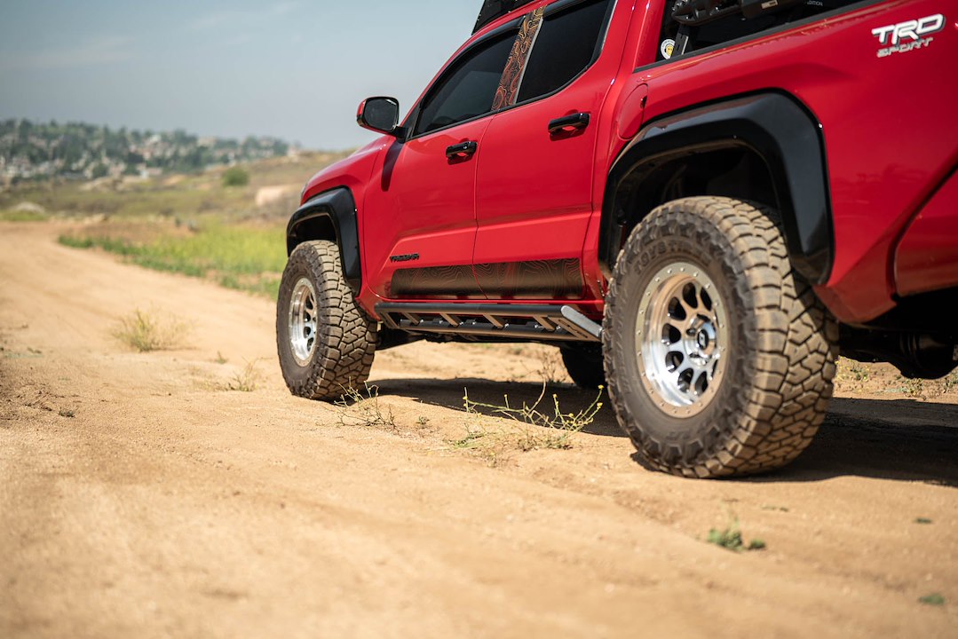 DV8 Offroad SRTT1-04 Tacoma Rock-Slider Entry Bars