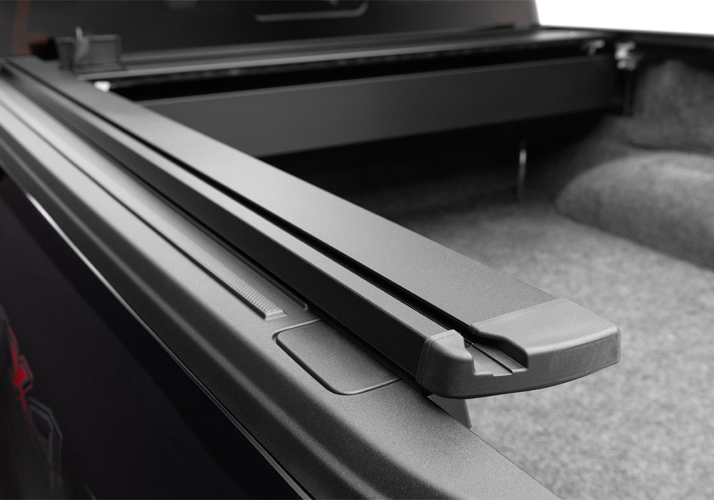 Retrax T-80323 RetraxPRO XR Super Duty Bed Cover