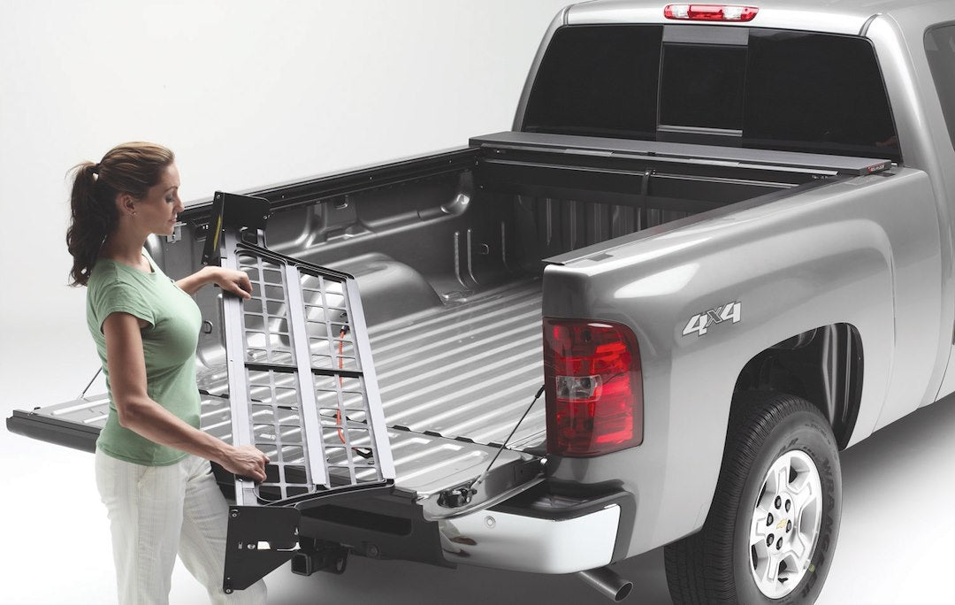 Roll-N-Lock Cm531 Truck-Bed Cargo Partition