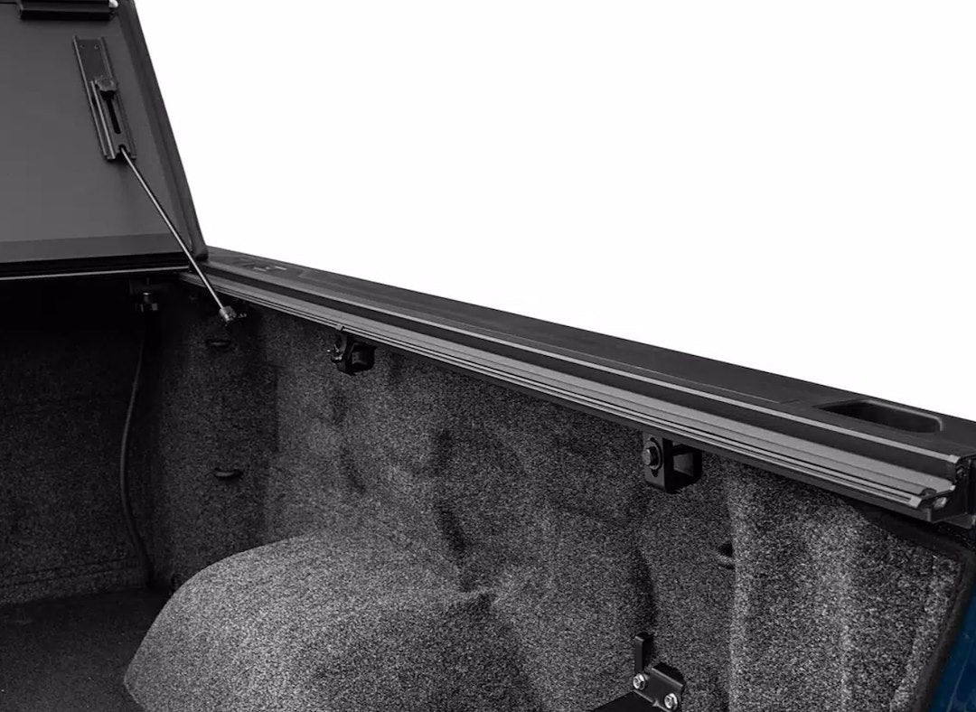 BAK Industries 448135 GMC CarbonPro MX4 Aluminum Tonneau - image 6
