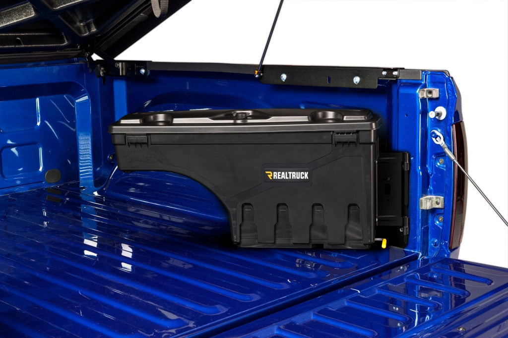 Undercover Sc203p Tool Box - image 1