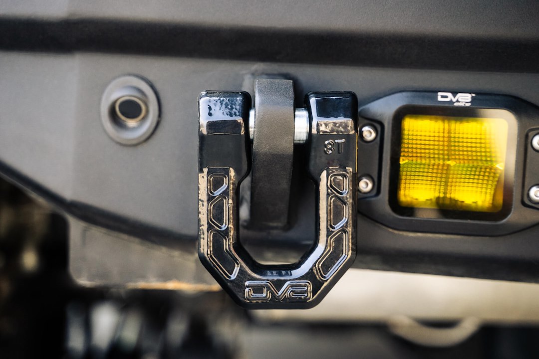 DV8 Offroad UNSK-01BL D-Ring Accessory