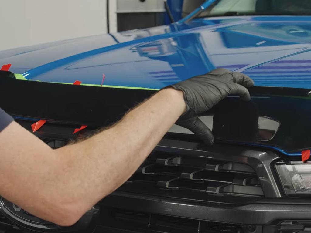 Husky Liner 2842038 Aeroskin Hood Bug Deflector