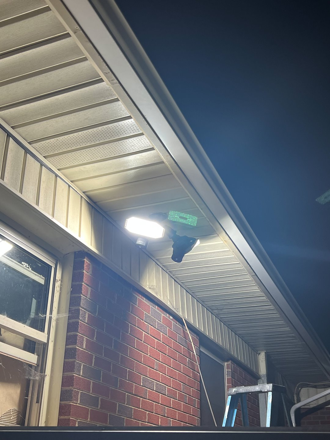 STKR Concepts 00134 Exterior Security Lamp