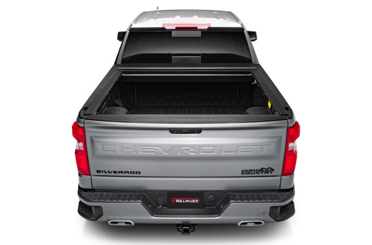 Roll-N-Lock RC263E E-Series 2023 Colorado/Canyon Cover