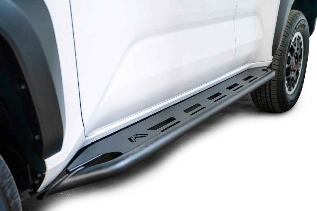 Fab Fours T4R-G6850-1 Nerf-Bar Vehicle Component