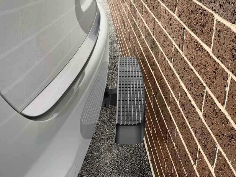 Weathertech (USA) BumpStep XL 24 in 2 in Hitch Step - 300 lb – 81BS1XLSS