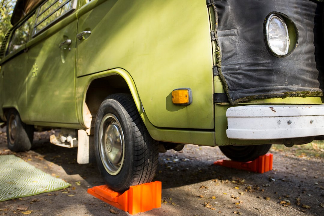 Tri-Lynx 00018 - 2 Pk Wheel Chock - image 6