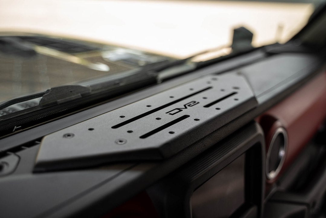 DV8 Offroad DMJL-02 Cell Phone Mounting Plate