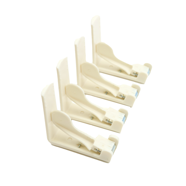 Coghlan's 9211 White Spring-Pressure ABS Tablecloth Clamps, Four-Pack