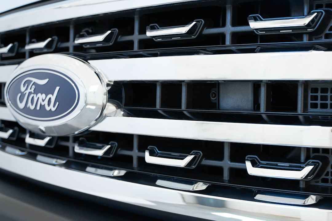 ADD AC81152501NA Ford Super Duty Relocation Bracket