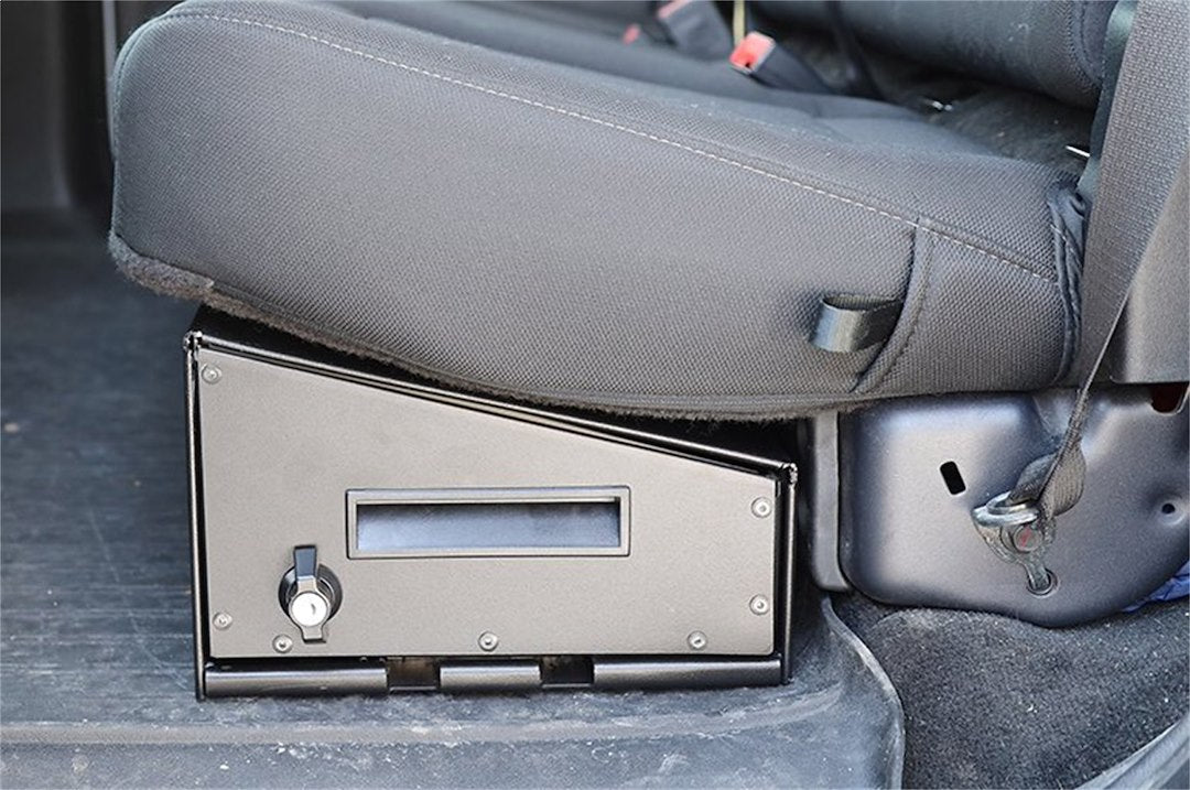 Dee Zee Dz700 Rear Underseat Locking Storage - image 3