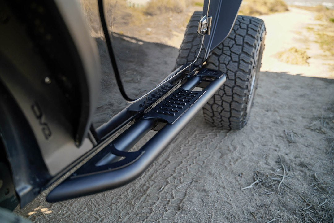 DV8 Offroad SRJK-09 OE Plus Round Entry Bars