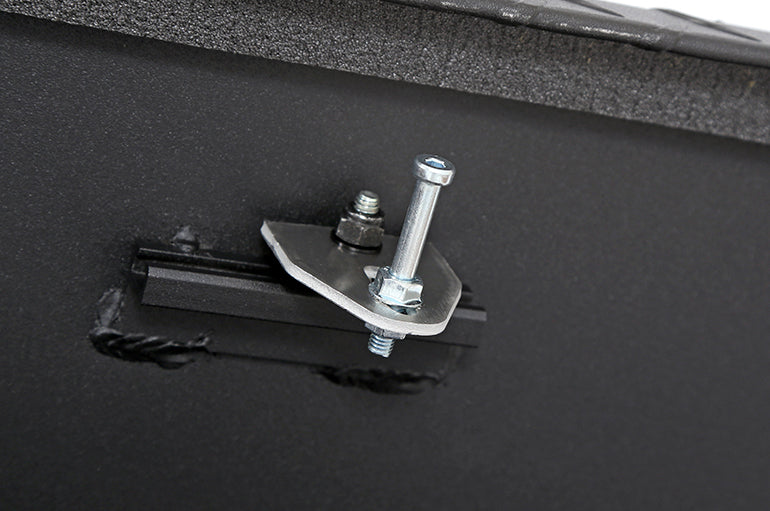 Dee Zee DZ8170LTB Red Label Low-Profile Crossover Storage - image 7