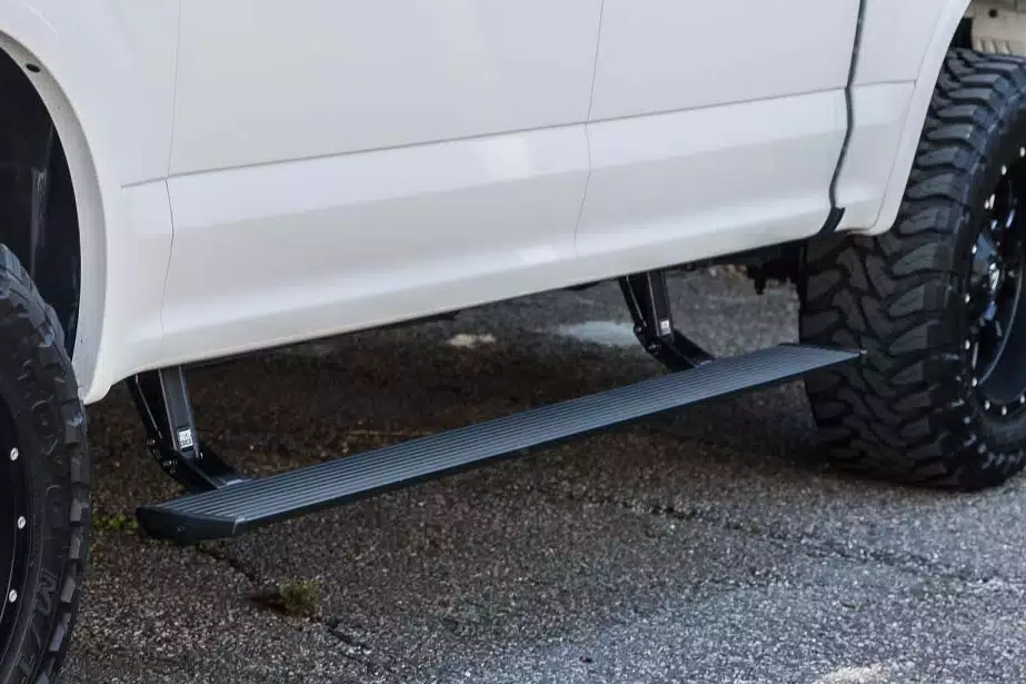 AMP Research 7515501A 2010–2015 4Runner Lighted PowerSteps - image 3