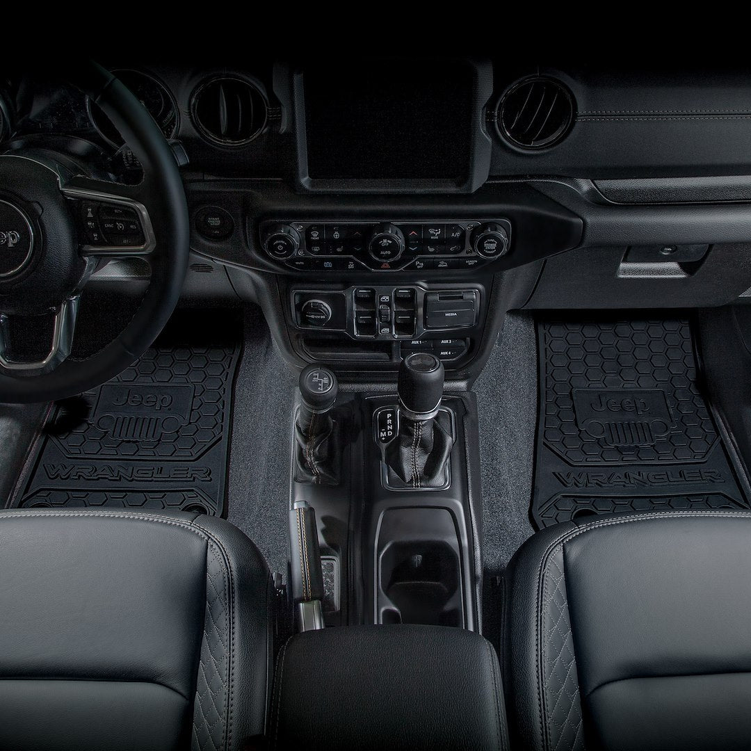 Plasticolor 001805R01 Direct-Fit Jeep Logo Mat