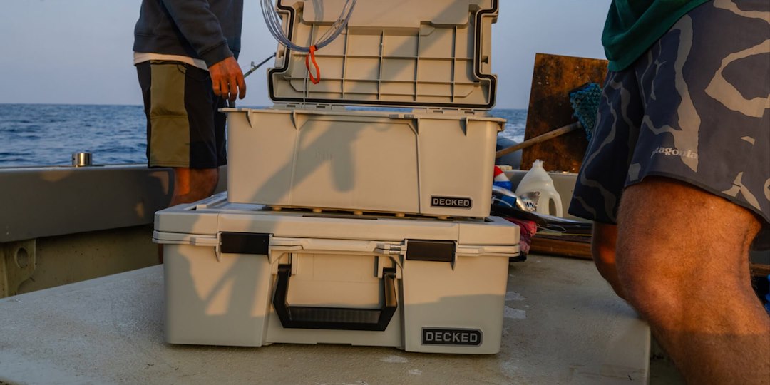 Decked A0010-SIXR-GRY Sixer 16 Portable Storage Box