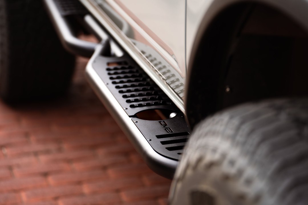 DV8 Offroad SRBR-02 OE Plus Round Entry Bars