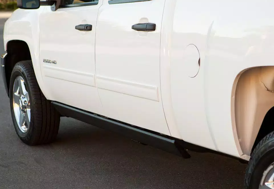 AMP Research 7515401AB Lighted PowerSteps for Chevy/GMC 1500 - image 2