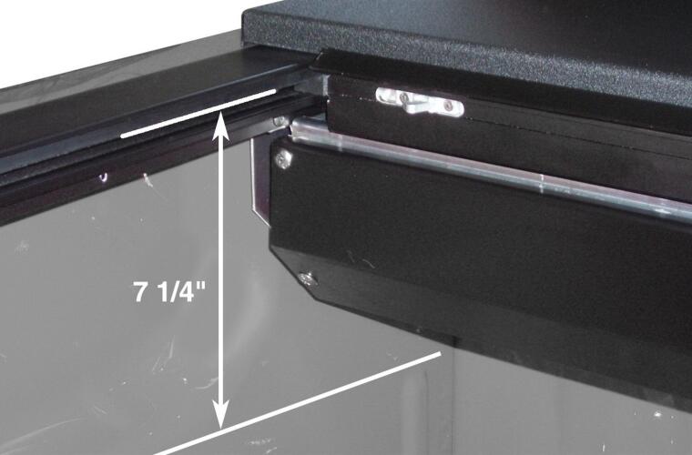 Roll-N-Lock LG222M M-Series Chevy/GMC Long-Bed Cover