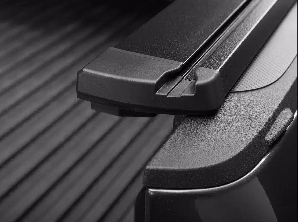 Retrax EQ0870 EQ Tacoma-Application Bed Cover