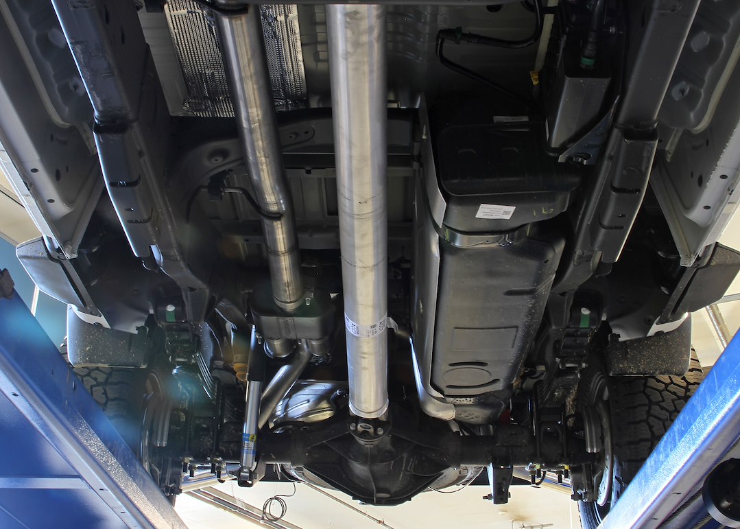 Flowmaster 818112 Outlaw Cat-Back System Kit