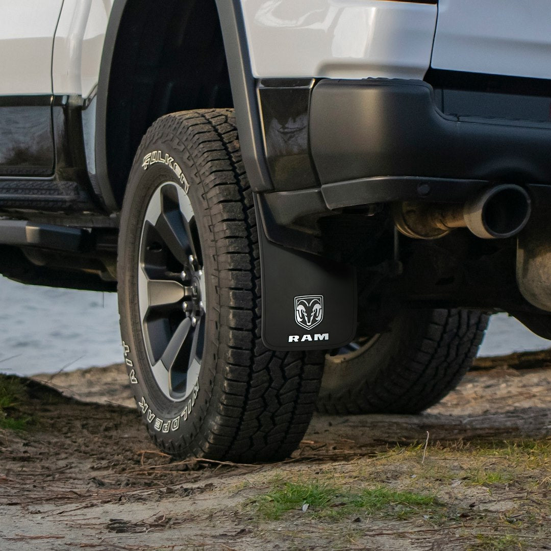 Plasticolor 000490R01 RAM Easy-Fit Fender Mud Guards