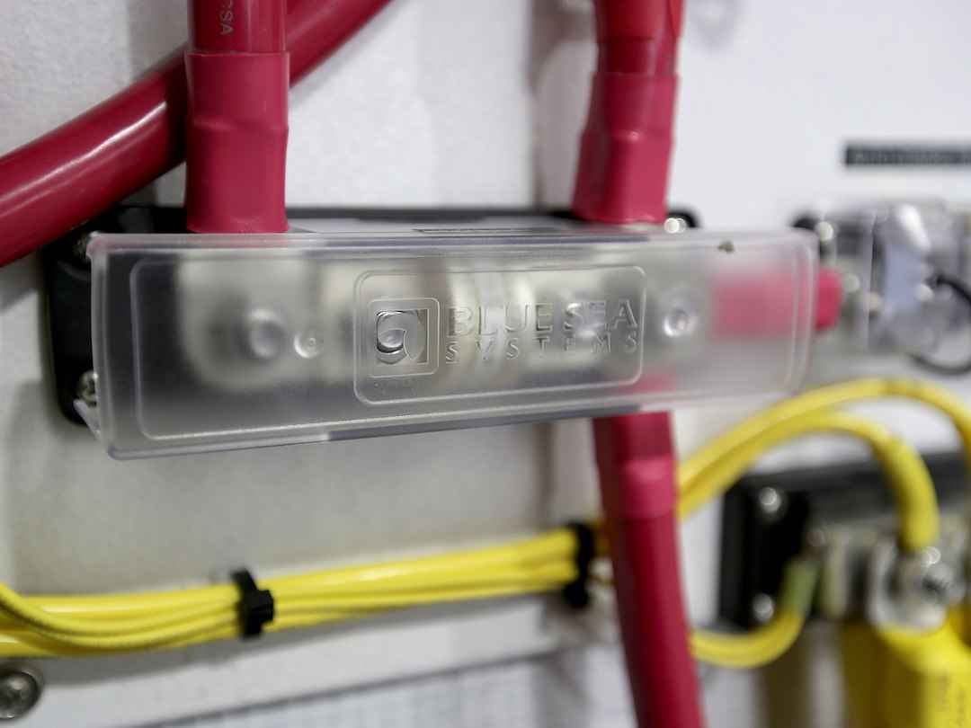 Blue Sea Class T Fuse Block – 5502BSS