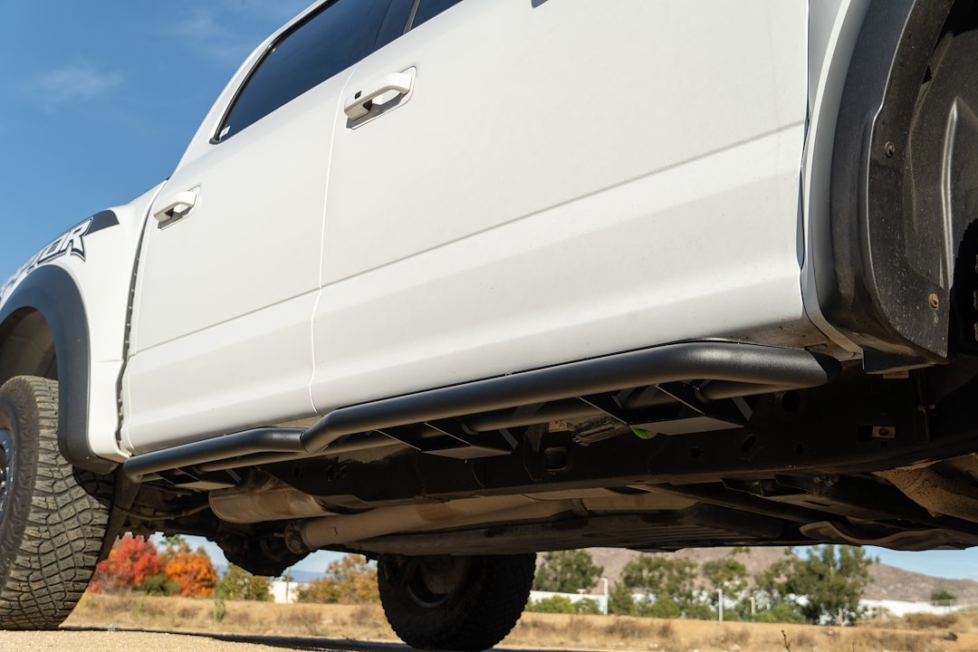 DV8 Offroad SRFF1-01 Centric Crew Cab Entry Bars