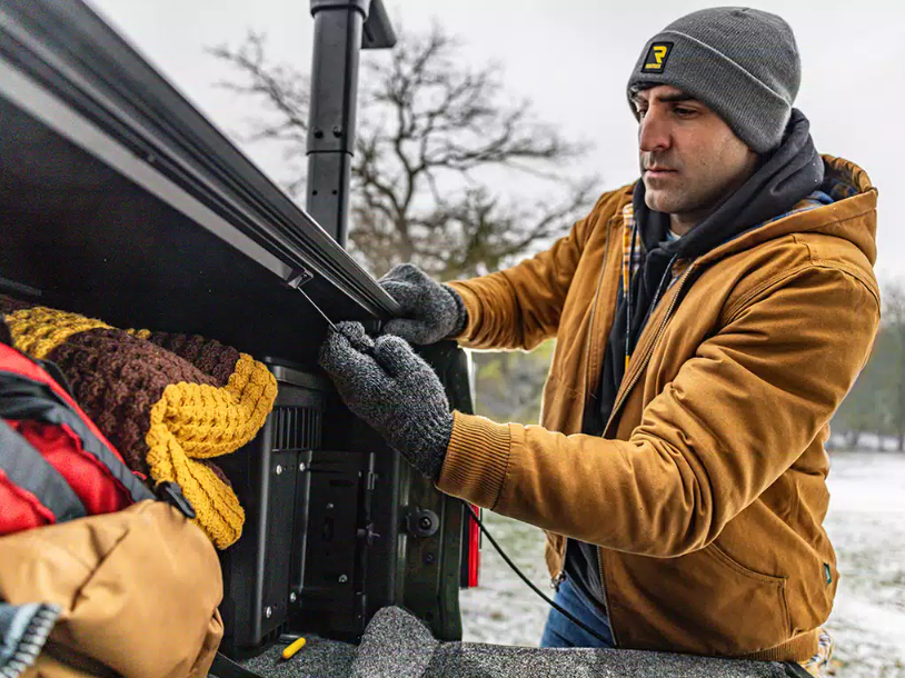 BAK Industries 449329TS 2015–2020 F-150 Short-Bed MX4 TS Tonneau - image 7