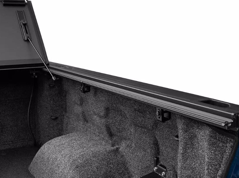 BAK Industries 450701 Gladiator MX4 EZ-Lift Three-Panel Tonneau - image 5