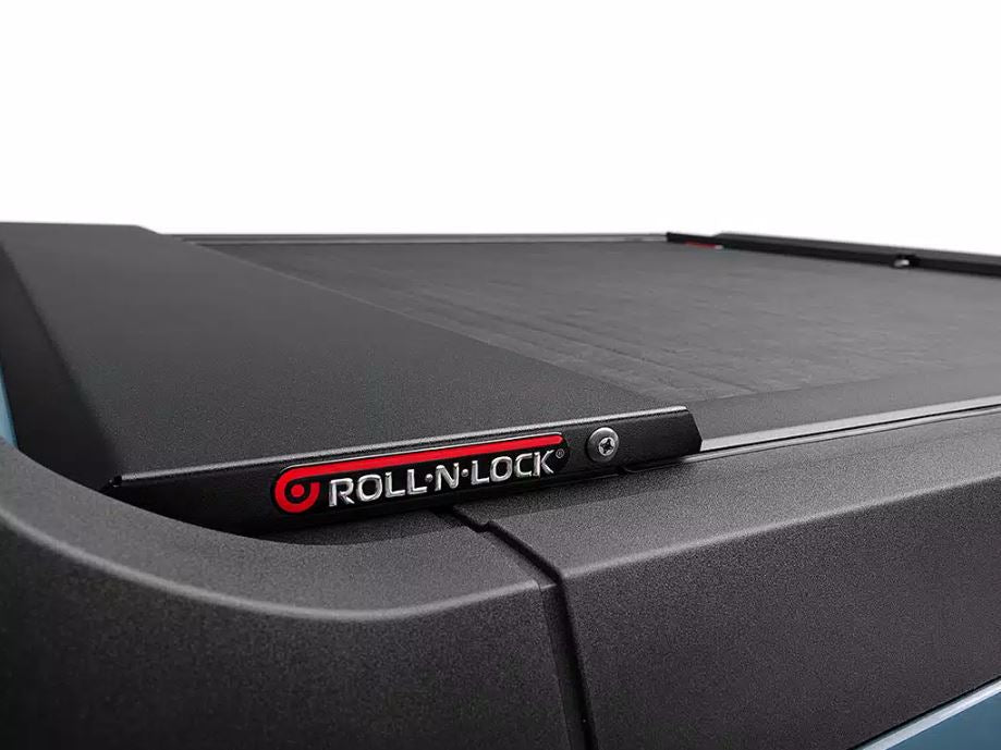 Roll-N-Lock LG135M M-Series Retracting Bed Cover