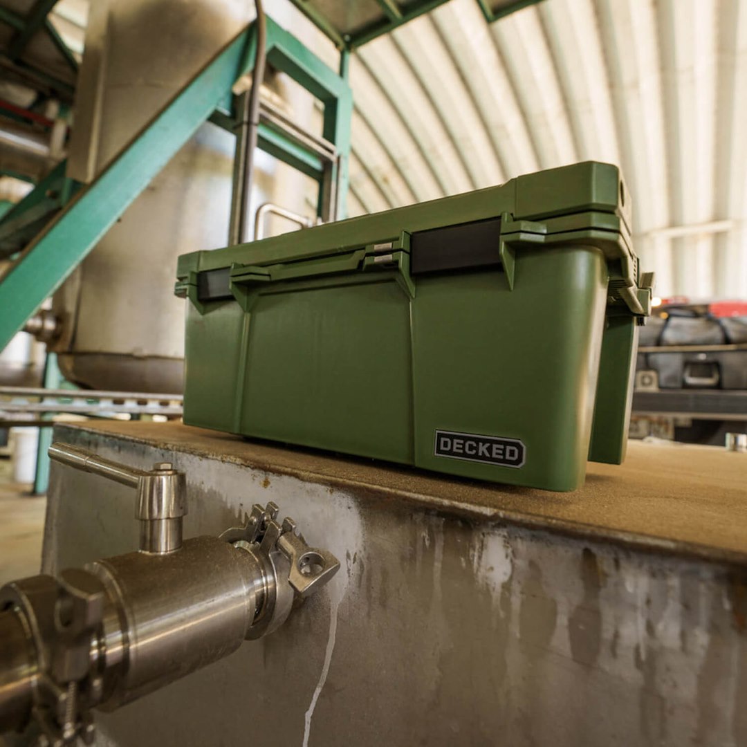 Decked A0010-SIXR-GRN Sixer 16 Portable Storage Box