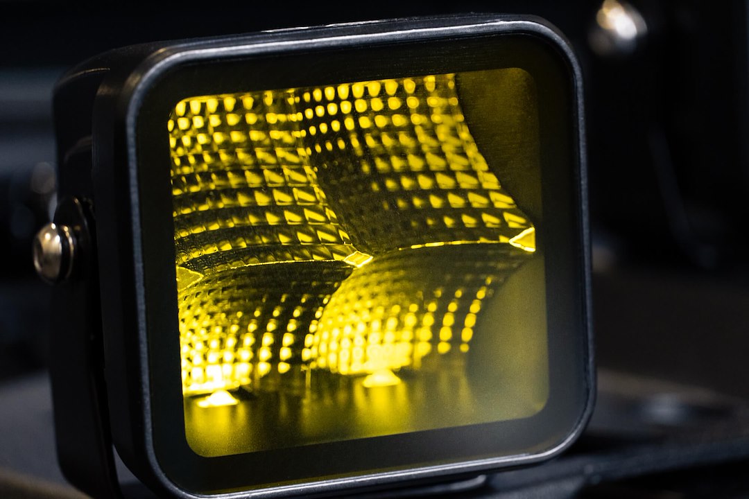 DV8 Offroad BE3EW40W-A Elite Amber Driving/Fog Pod