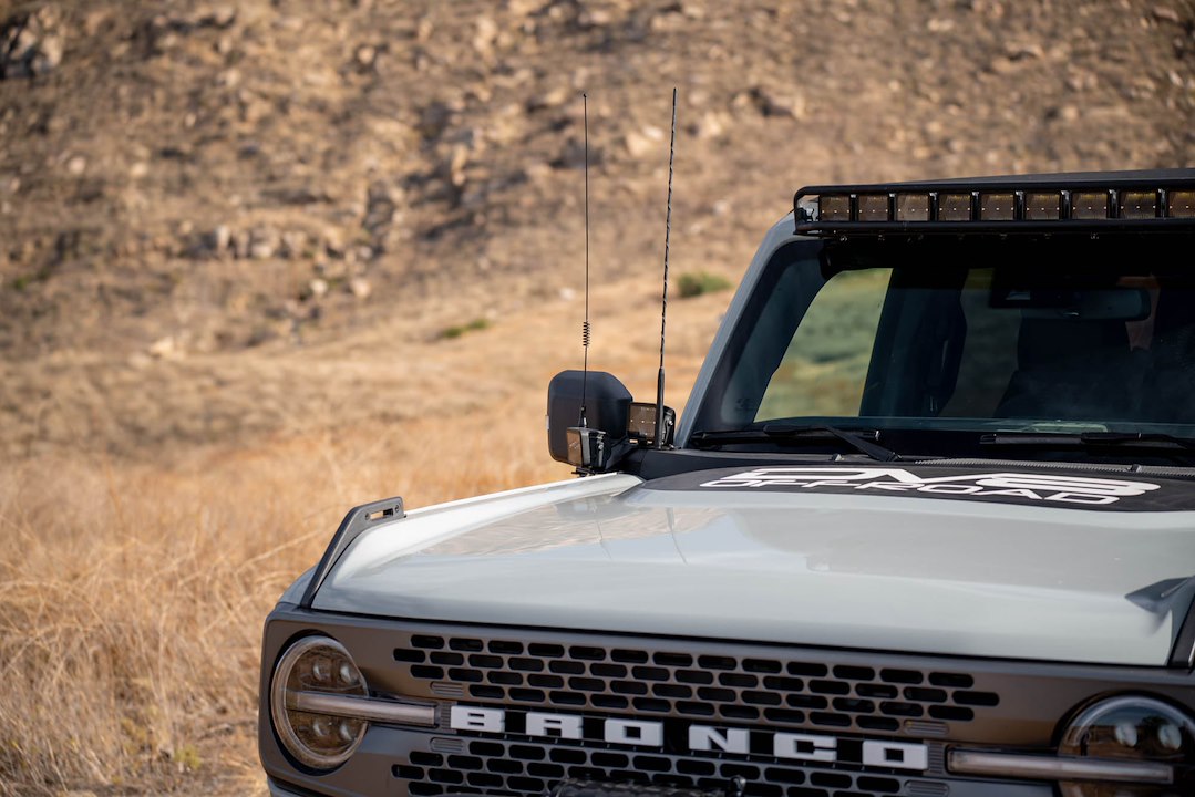 DV8 Offroad LBBR-08 Bronco Dual-Light Pillar Mount