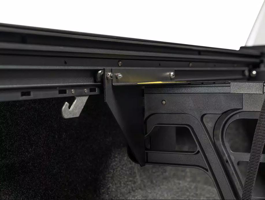 Roll-N-Lock Cm532 Cargo Manager Truck-Bed Partition