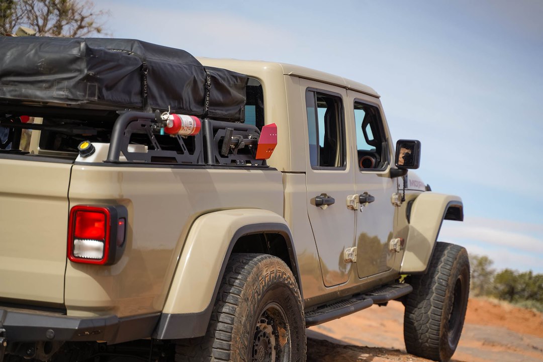 DV8 Offroad RRUN-02 MTO Bed Cargo Carrier