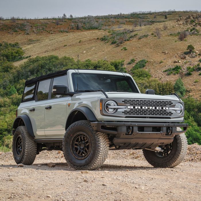 ReadyLift 66-21100 2021 Bronco Strut Leveling System