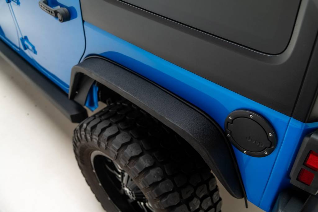 Paramount Automotive 51-0713 JK R-5 Canyon Stubby Fender Extension