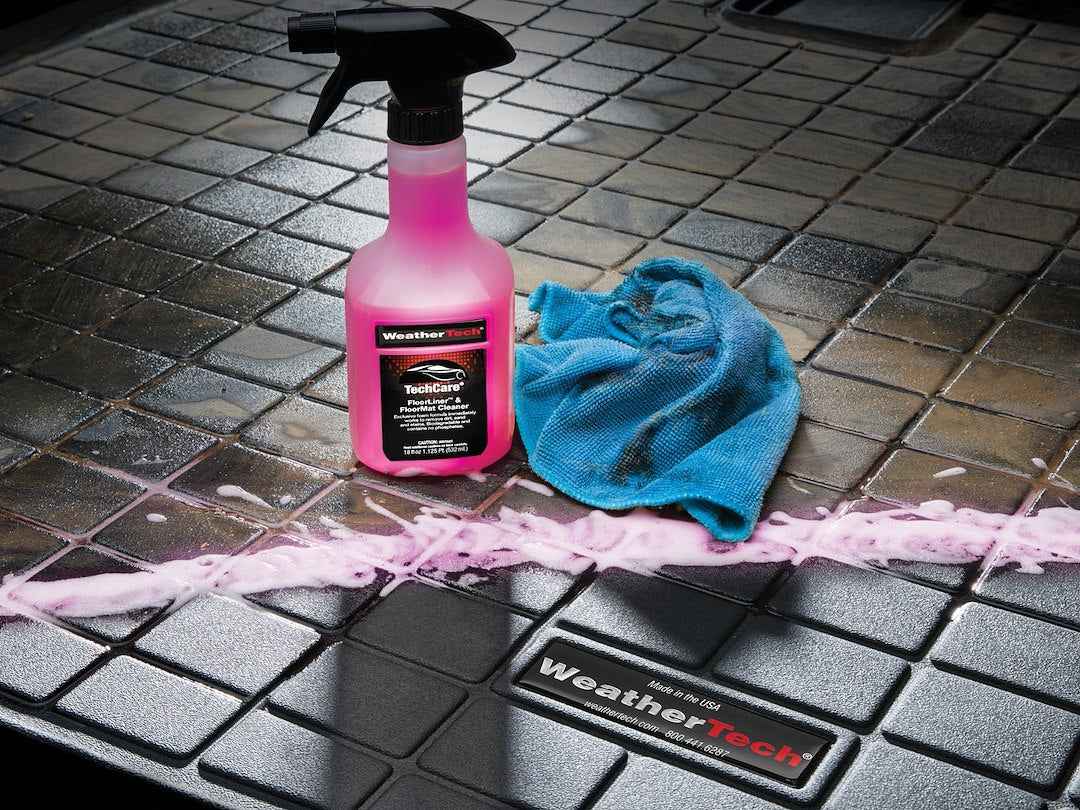 Weathertech (USA) Floor Liner and Mat Cleaner - 18 oz – 8LTC37K